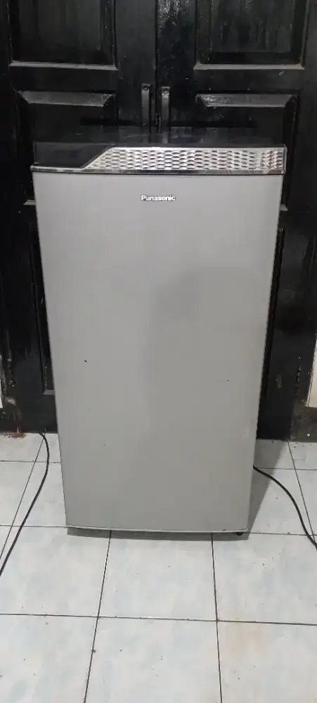 Kulkas 1 pintu panasonic