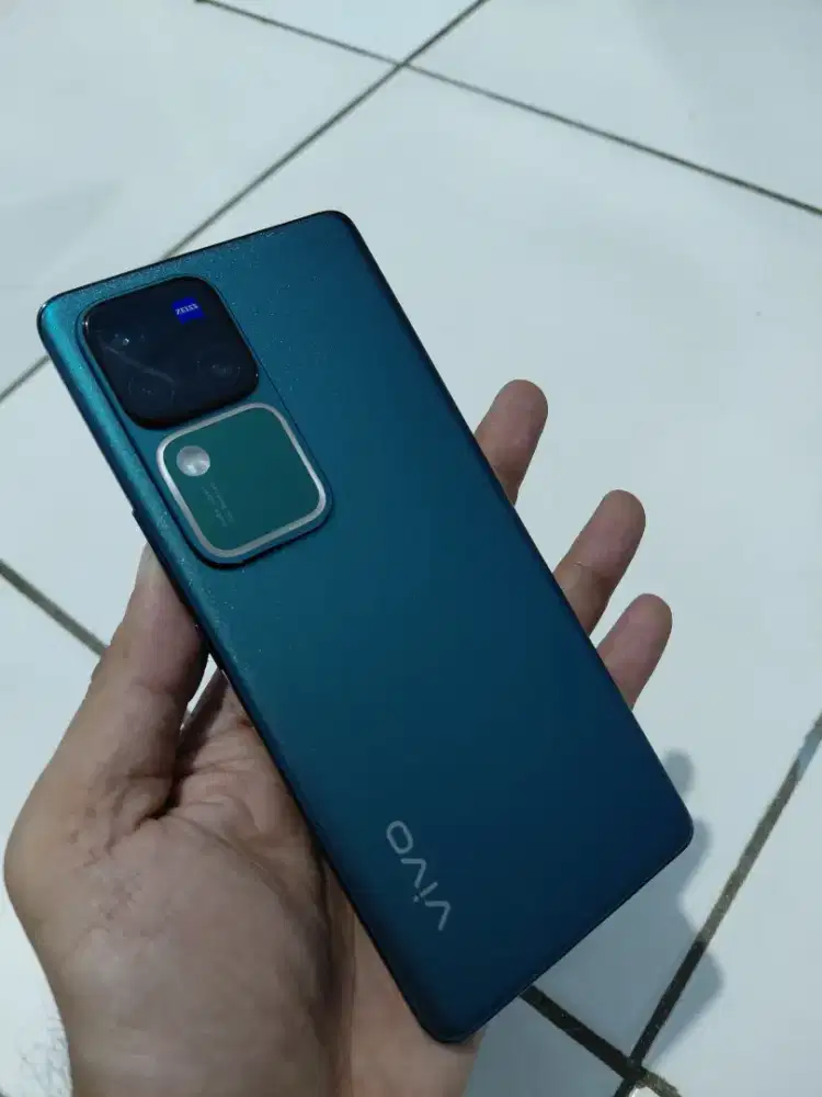 Vivo v30 pro 5G 12/512 resmi indo lengkap ori mulus bs tt