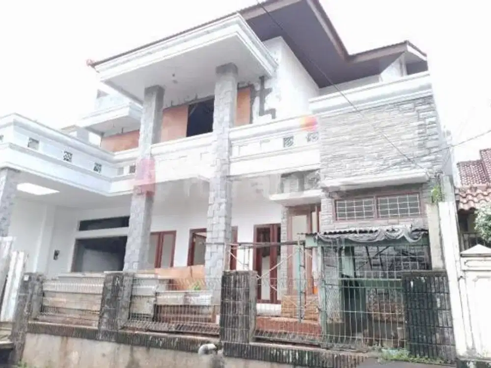 Rumah Mewah sedang Proses Renovasi Tahap Akhir lokasi Cinere.