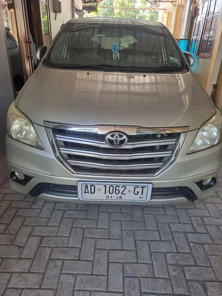 Toyota Kijang Innova 2013 Bensin