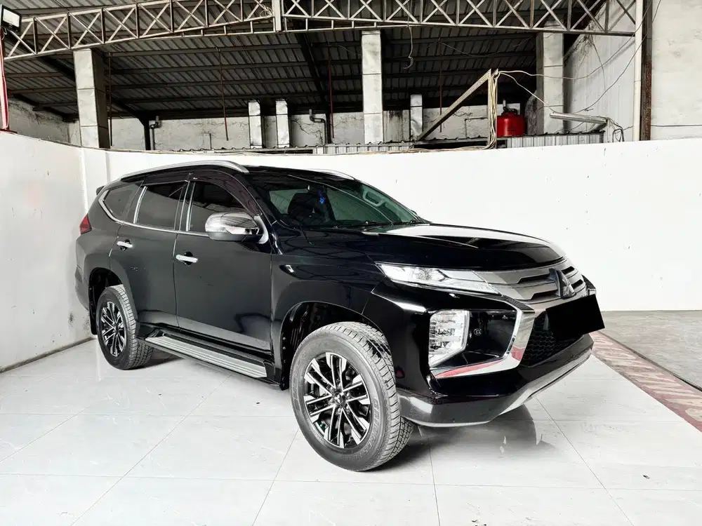 Mitsubishi Pajero dakar at