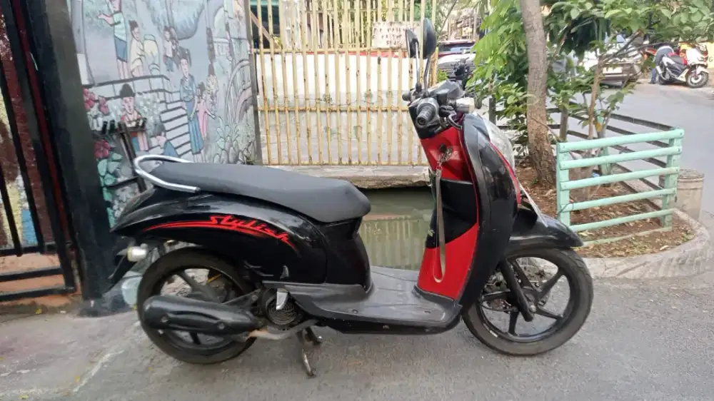 scoopy 2012 karbu mesin sehat body bagus