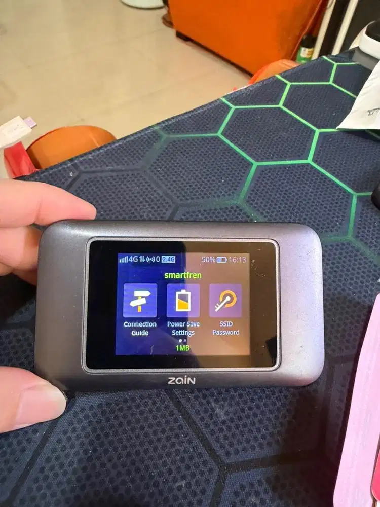 Layar Sentuh Unlock Mifi Huawei 3000mAh cat6 LTE 300Mbps