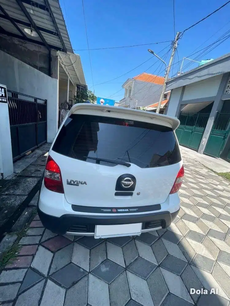 Nissan Livina 2012 Bensin
