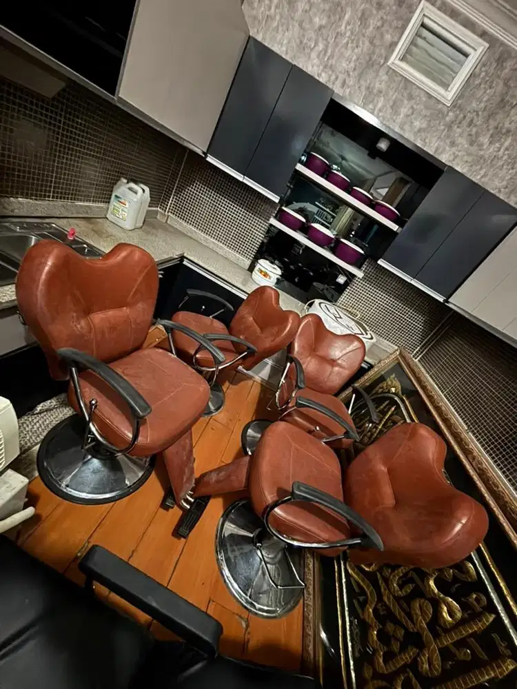 Kursi barber coklat