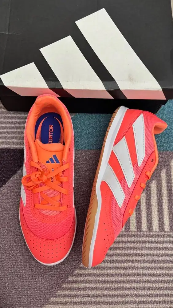 Sepatu futsal adidas predator in sala J