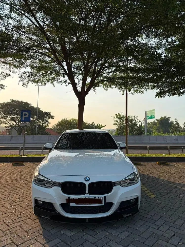 Jual BMW F30 330 antik