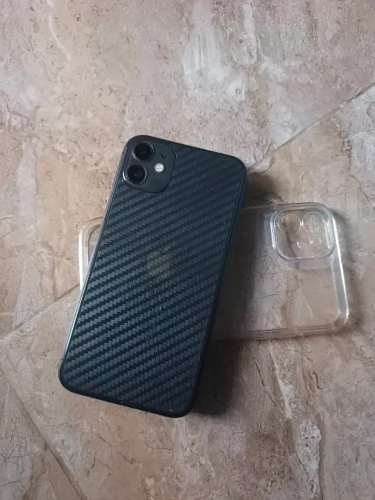 Di jual HP ip 11 ibox kendala mati total yang lain aman