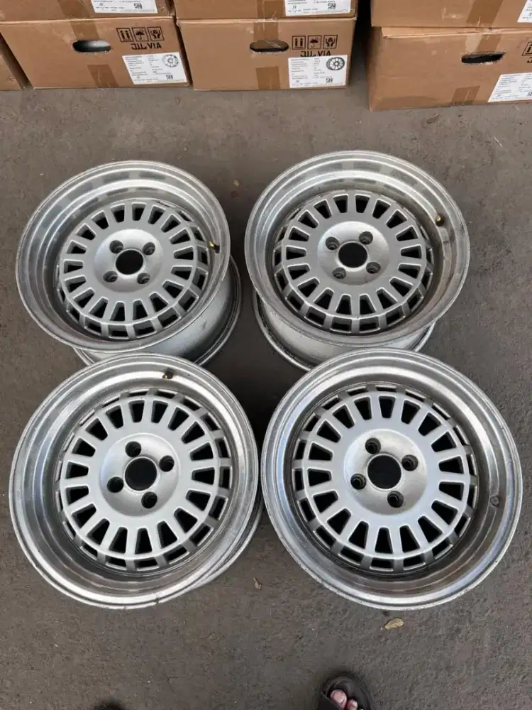 Velg jf luxury ring 16 lebar 8 pcd 4x100 ET 29 Vios ignis