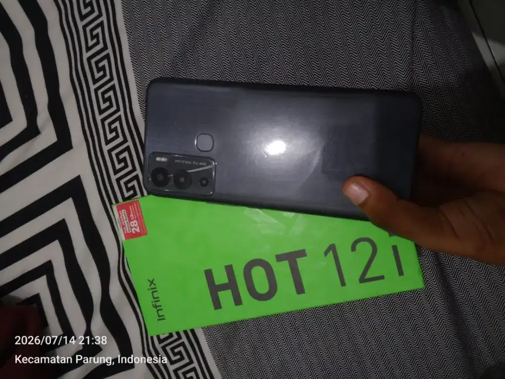 handphone Infinix hot 12i