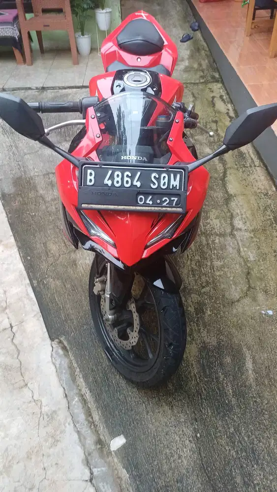 Dijual santai Honda CBR 2022, masih mulus baret pakai KM 17ribuan