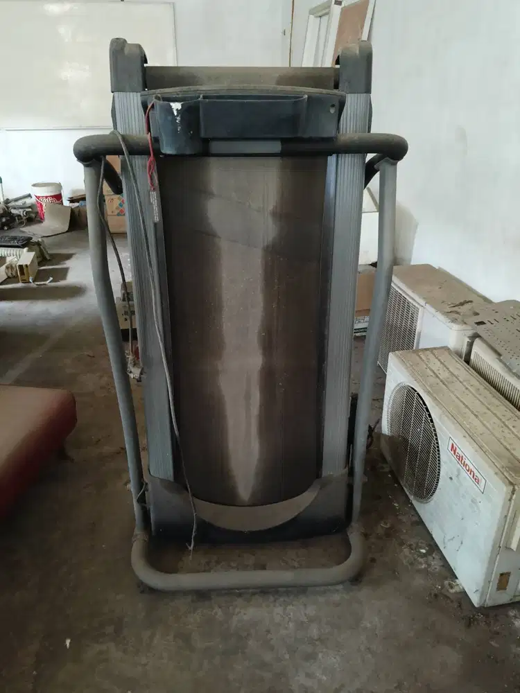 JUAL TREADMILL SECOND