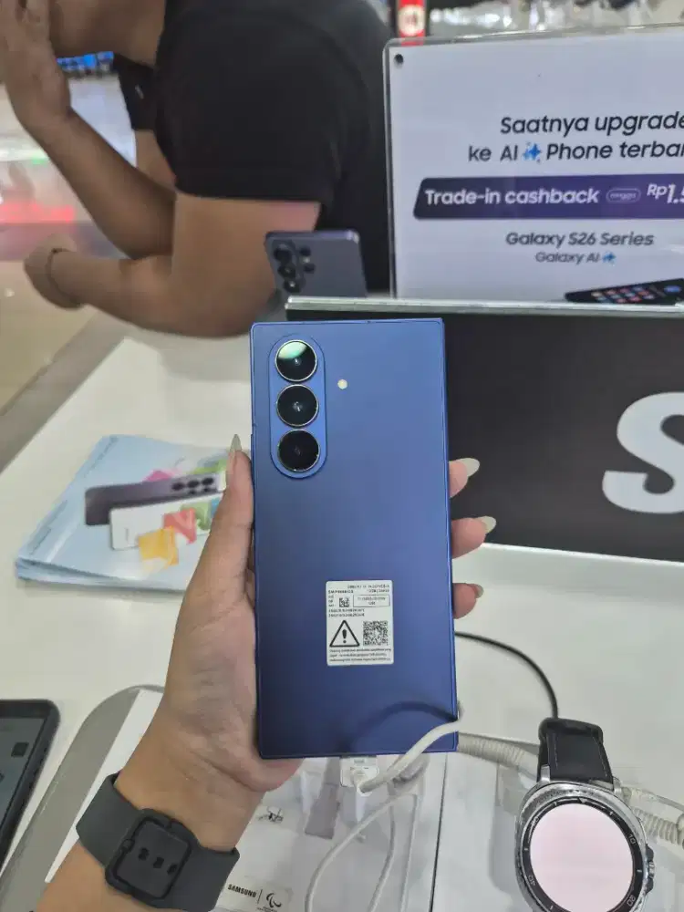 SAMSUNG GALAXY Z FOLD 7 BISA CICILAN DAN TUKAR TAMBAH