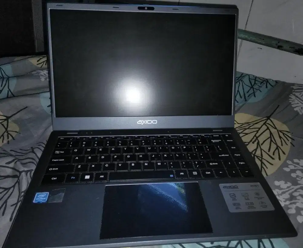 Jual laptop axiooo