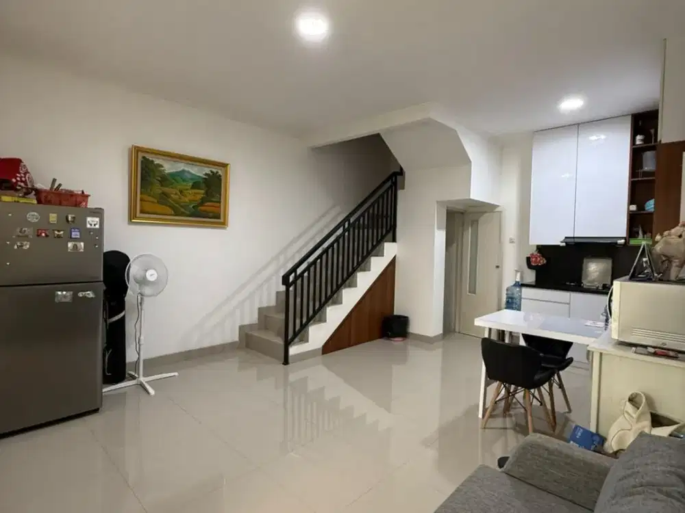 Dijual Cepat – Rumah 2 Lantai Siap Huni di Cluster Bloomington Residence