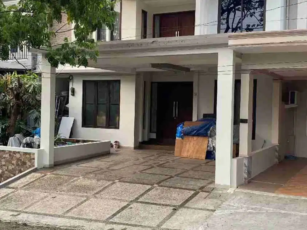 Rumah Apik Siap Huni di Taman Simprug Lippo Cikarang Bekasi