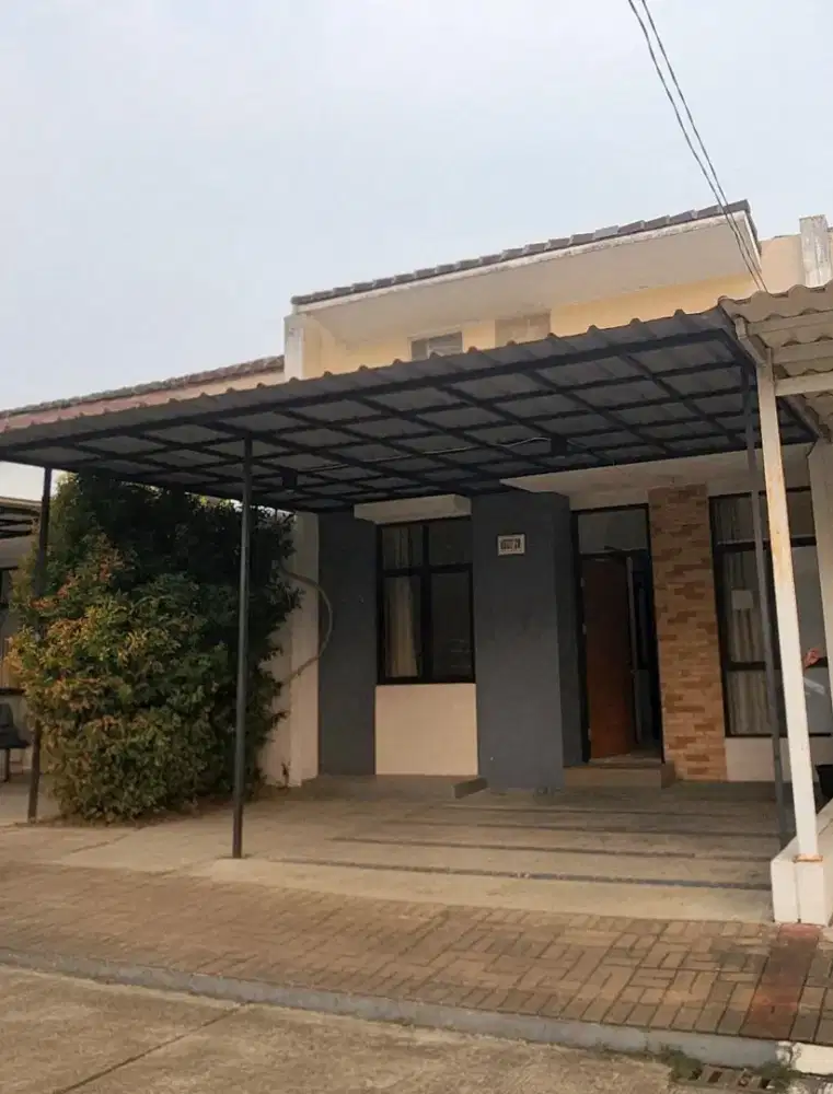 Rumah disewakan di Villagio benevento siap huni