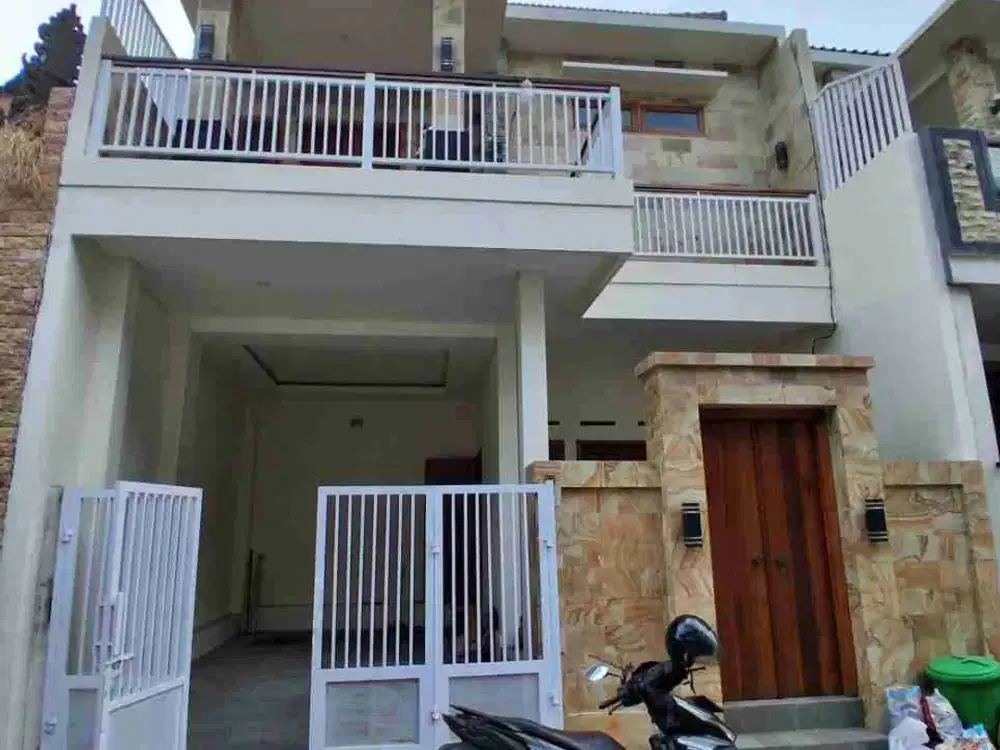 Jual Rumah 2lt Lokasi Pemogan area strategis untuk Hunian di Denpasar Selatan.