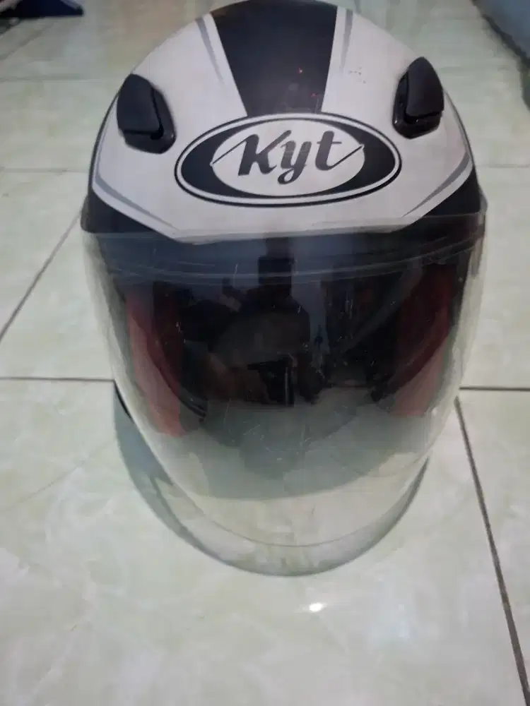 Helm kyt dj maru
