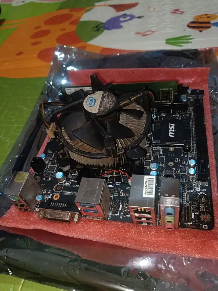 Paket mobo h110i + i3 6100 + ram 1x4gb mini itx