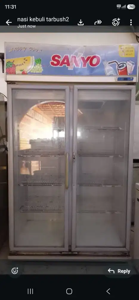 Freezer + 1 chiller 2 pintu masi bagus