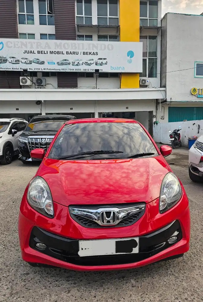 Brio E matic 2015 istimewa dp 20 jt