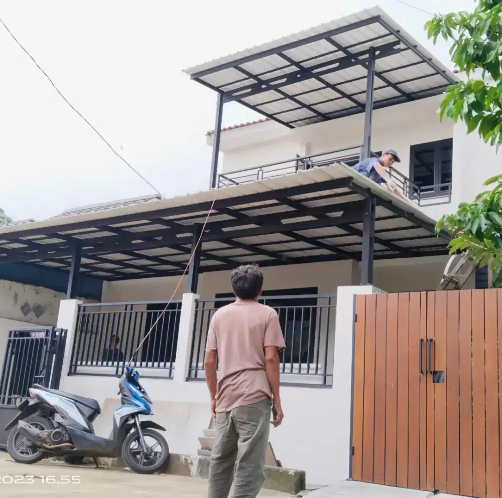 Kanopi baja ringan dan garasi