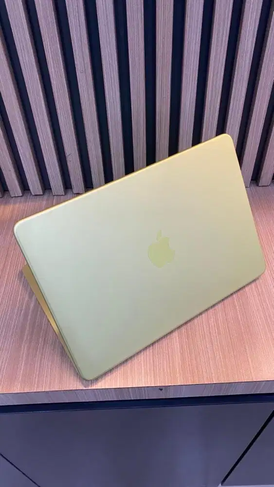 macbook new 8|256gb