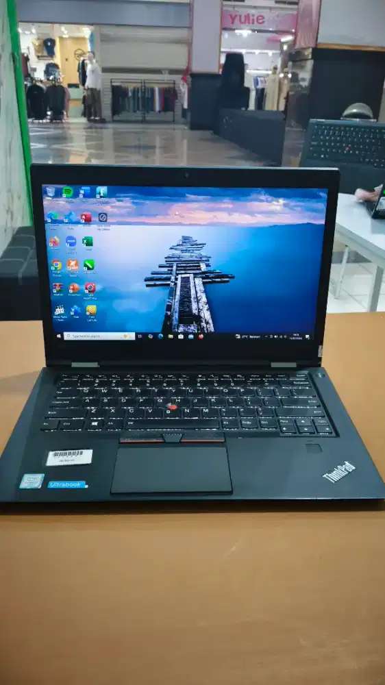Lenovo thinkpad x1 carbon 4th i7-6 8/256