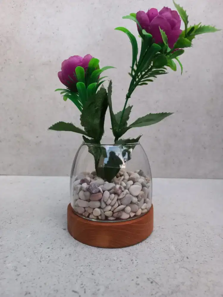 Vas bunga minimalis