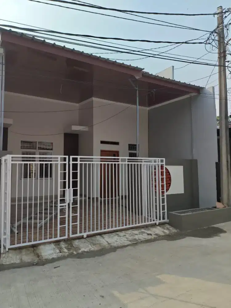 Rumah Siap Huni di Boulevard Hijau Kota Harapan Indah Bekasi