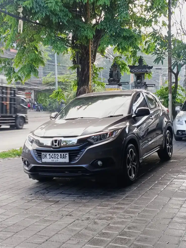 HONDA HRV FACELIFT 2019 ASLI BALI LOW KM WARNA FAVORIT