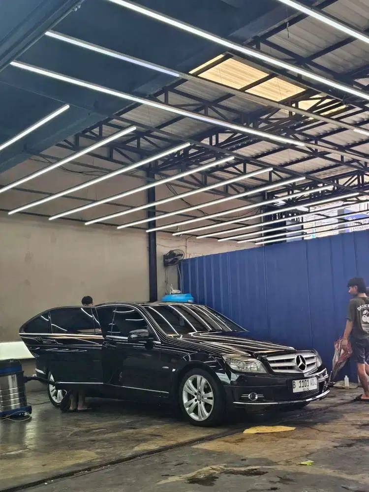 Mercedes-Benz C200 2011 Bensin