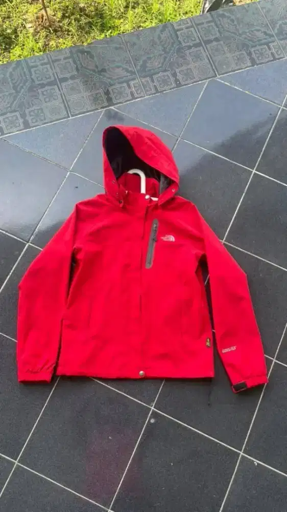 TNF GORE TEX SUMMIT SERIES