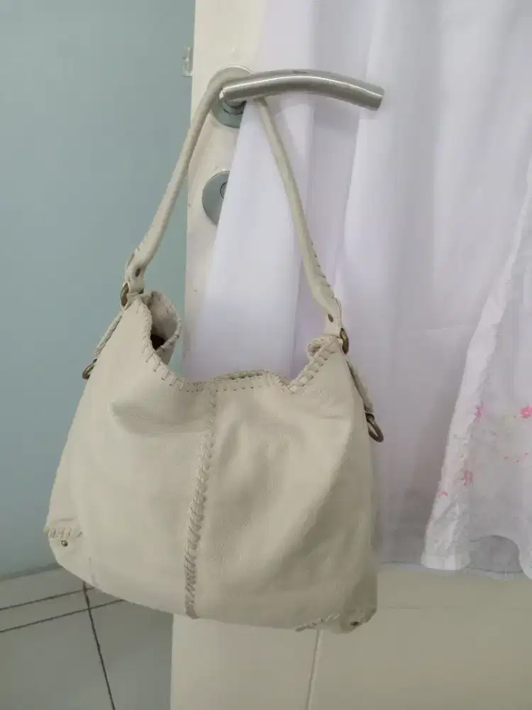 Tas Putih Broken White