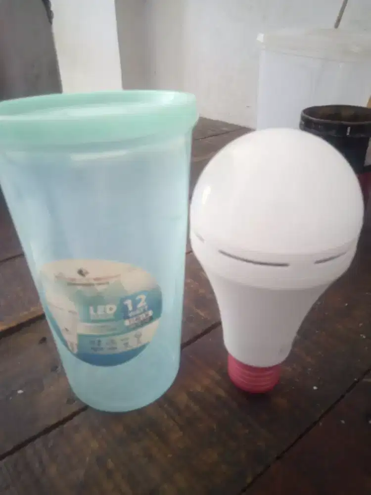 Lampu led putih kemasan gelas tuperware cantik 12watt, stok 60pcs