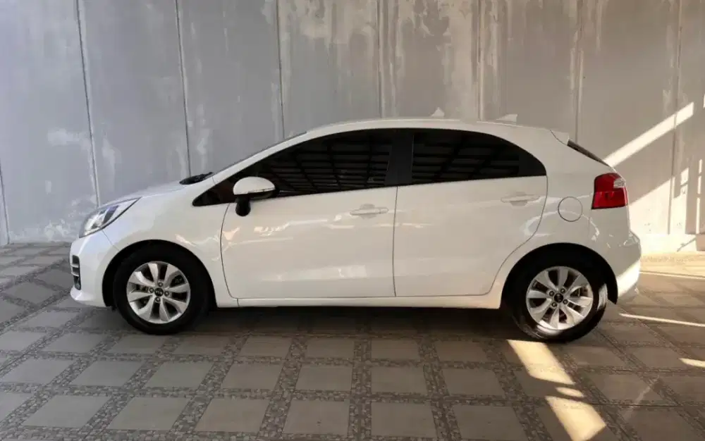 Jual santai KIA Rio 2016 manual mulus luar dalam