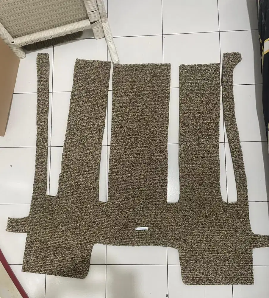 Karpet mie nissan serena C24