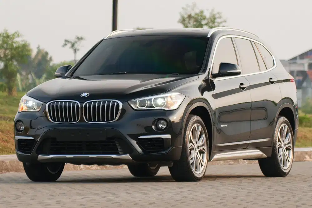 Be$t Value! BMW X1 Xline 2017 Black Panoramic Full Opt! Gla200 c200 x3