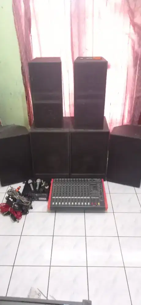 1 Set Sound Sistem
