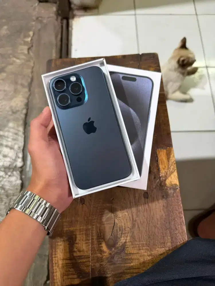 IPHONE 15 PRO 256GB INTER ALLOPERATOR