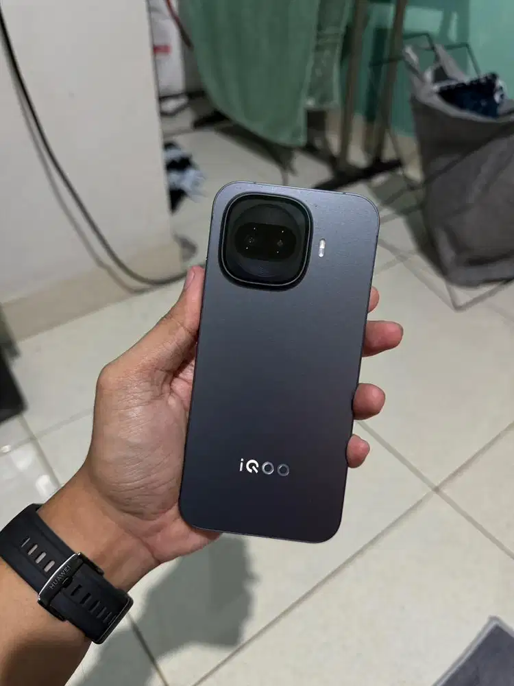 Iqoo 15R Resmi 12/256GB Black Mulus Fullset