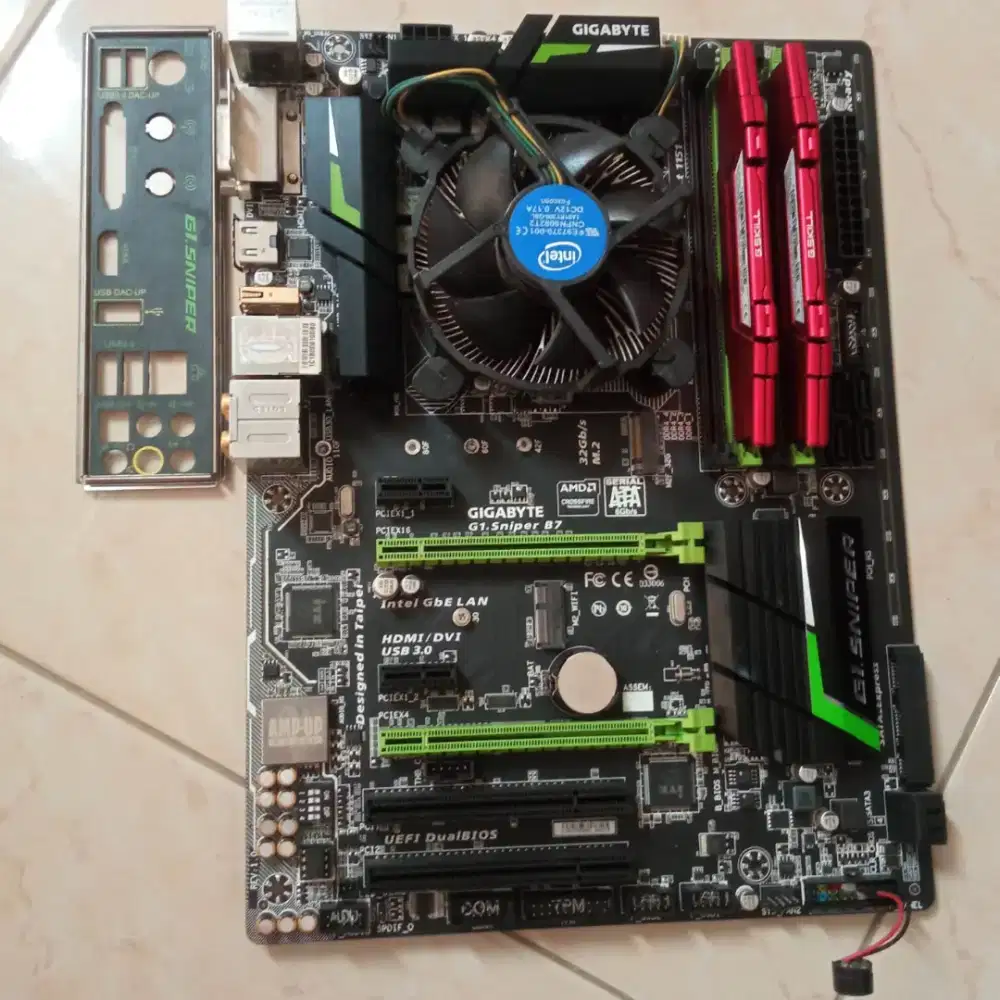 Intel Core i3-6100 + Gigabyte G1.SNIPER + G.Skill Ripjaws V DDR4 8GB
