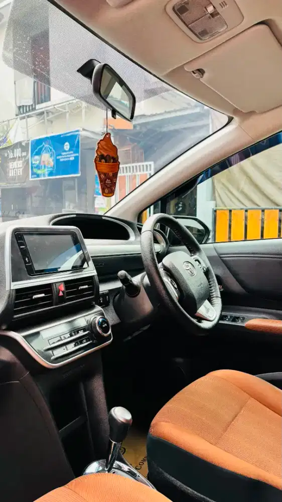 DIJUAL SIENTA TYPE Q MATIC 2016 FREED