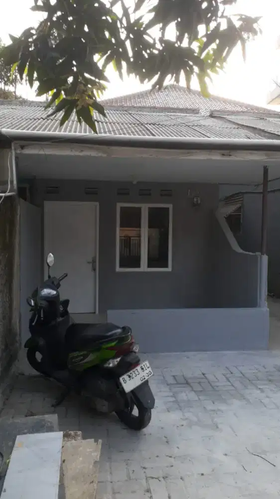 Rumah dikontrakkan pinggir jalan Universitas Indonesia