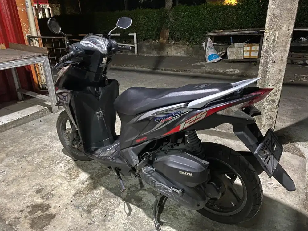 VARIO KZR 125 CBS ISS 2014 MULUS FULL ORISINIL