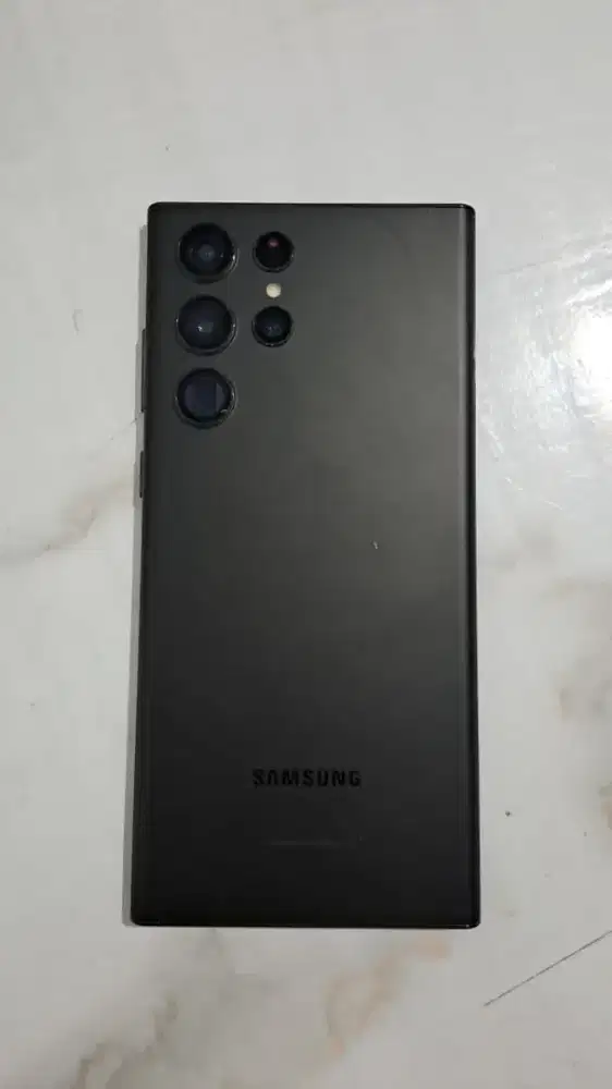 SAMSUNG S22 ULTRA (BEKAS)