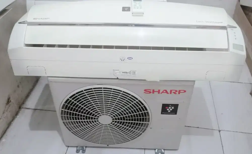 Jual ac Sharp r 32 lowat 1/2pk 360watt kondisi 95% ori semua