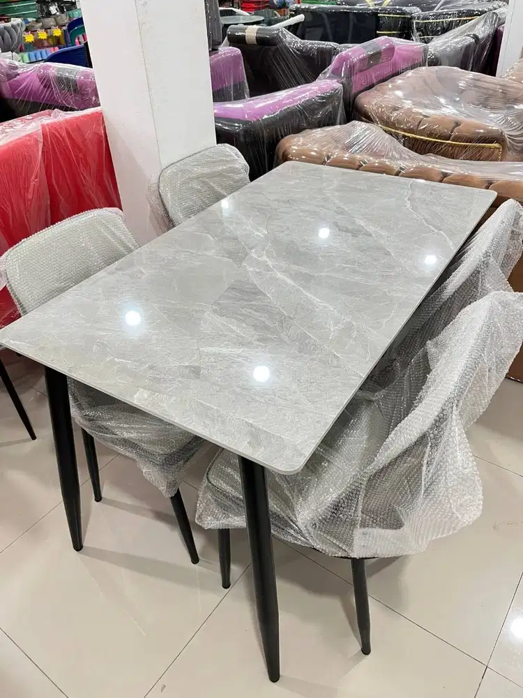 Meja Makan Granit 4 Kursi Meja Makan Minimalis