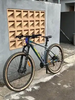 Forsale UNITED CLOVIS 4.0